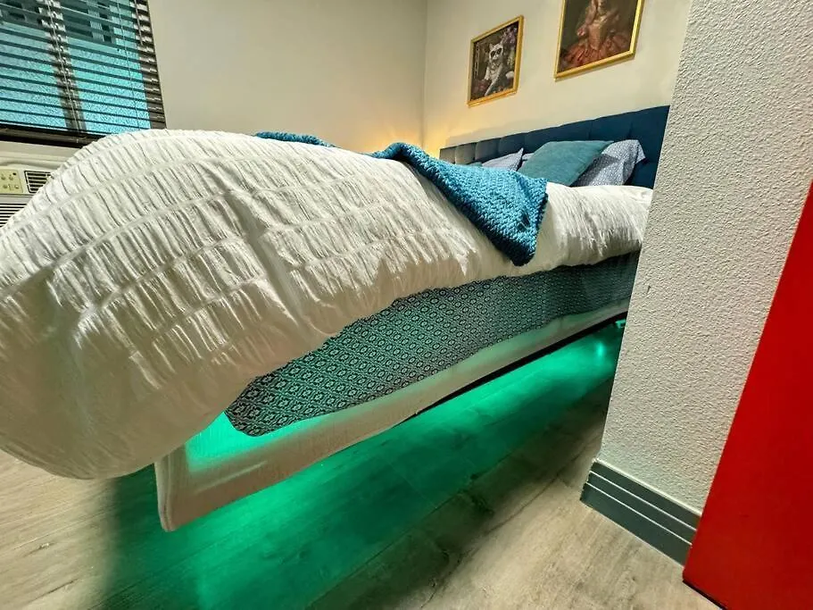 Modern Condo Near Fremont Street Las Vegas Apartment