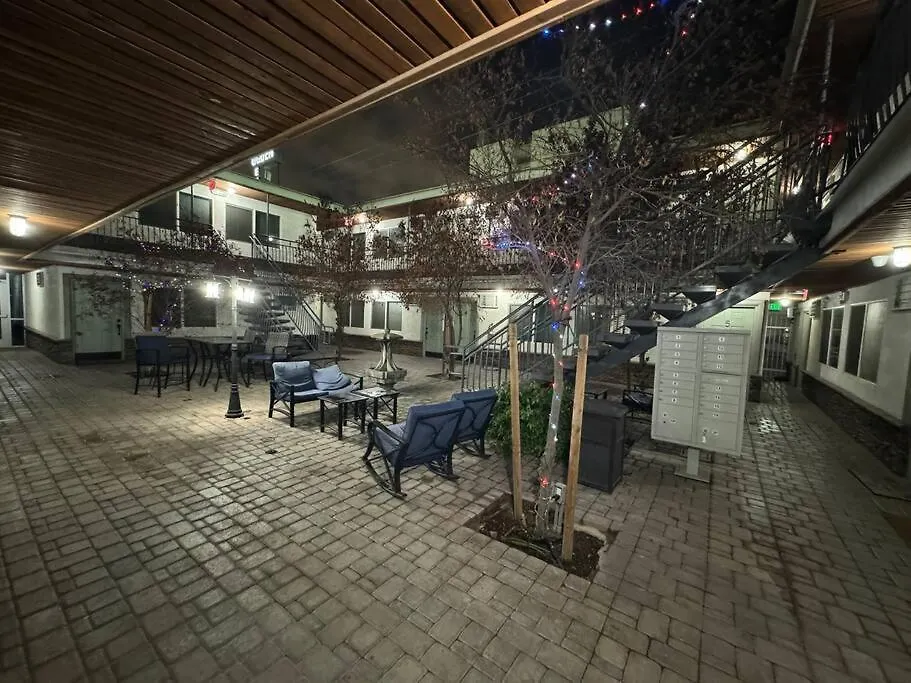 Modern Condo Near Fremont Street Las Vegas Apartment